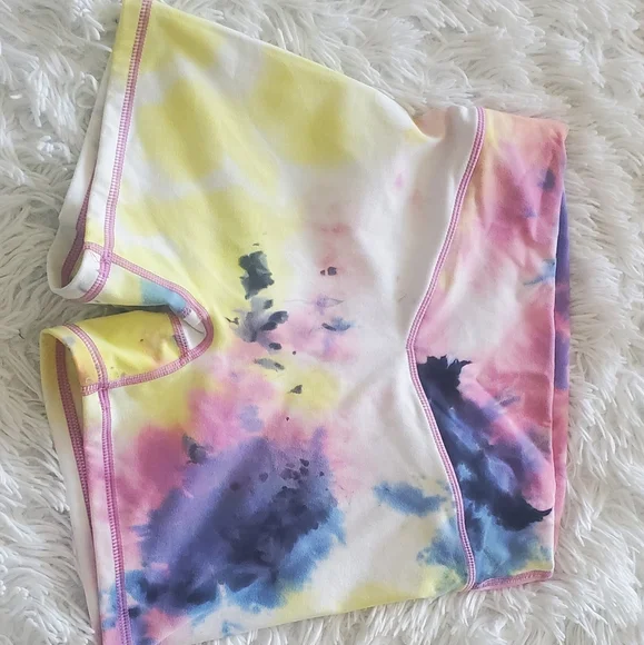 Balance Athletica Atmos Thunderstorm Short Shorts Size Small - Picture 3 of 4